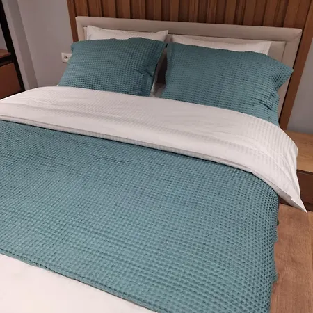 Centrepoint Stylish *